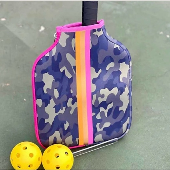 NWT Taylor Gray Neoprene Camo Pickleball Paddle Cover - Picture 1 of 12
